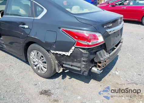 2015 Nissan Altima 2.5 S из США, поврежденный, VIN 1N4AL3AP7FN308700